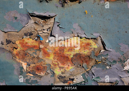 Rost auf einer metallenen Brücke an bosham Bahnhof, West Sussex, UK. Stockfoto