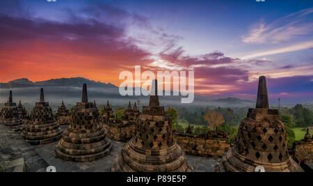 Die großen Fünf, Stupas Borobudur Stockfoto