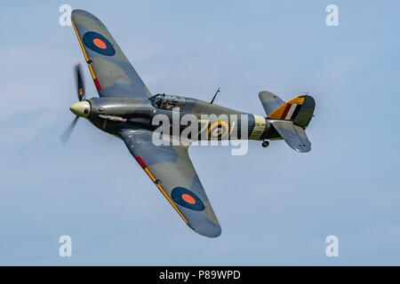 Eine Hawker Sea-Hurricane von der Shuttleworth Collection, Old Warden zeigt im Sommer Military Pageant Stockfoto