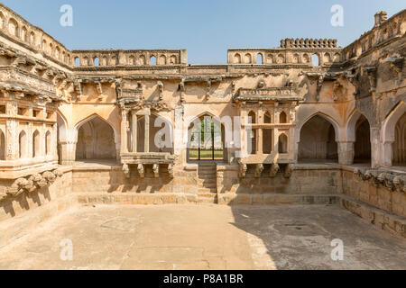 Queen's Badewanne, Hampi, Karnataka, Indien Stockfoto