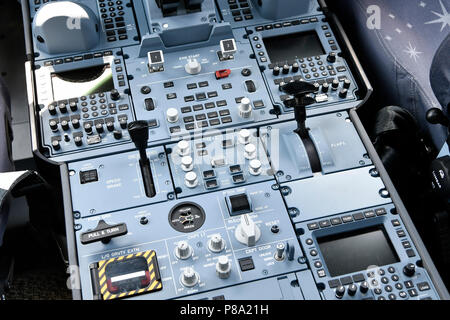 Cockpit, Systemsteuerung, Lufthansa, Airbus A350-900, Deutschland Stockfoto