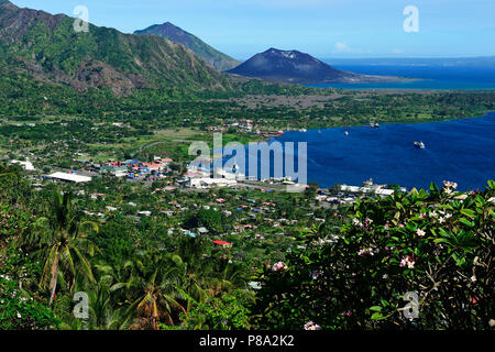 Blick in Rabau-Caldera des Mount Tavurvurl, East New Britain, Papua Neuguinea, Ozeanien Stockfoto