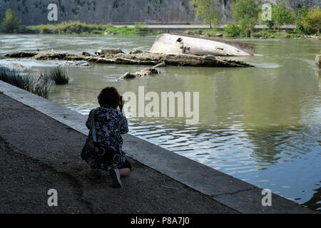 Boot Wrack in der Tiber, Rom Stockfoto