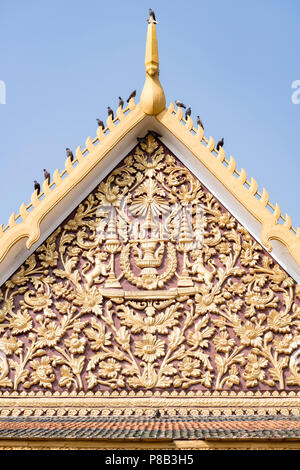 Detail der kambodschanischen Dachkunst im Königlichen Palast in Phnom Penh, Kambodscha, berühmtes Reiseziel und beliebter Touristenort in Asien, historische Stätte Stockfoto