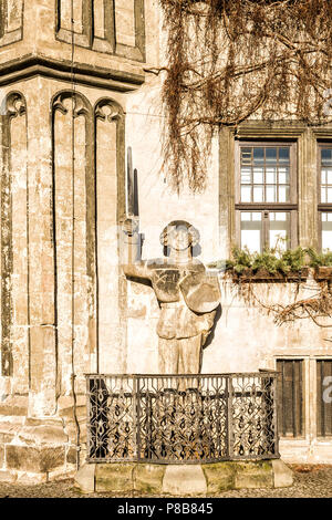 Statue des Roland vor dem Rathaus. Quedlinburg, Deutschland. Stockfoto