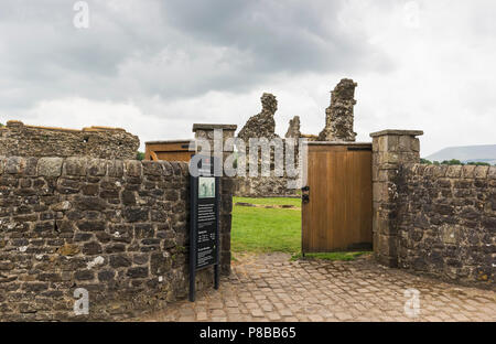 Eingang zu den Überresten der Zisterzienserabtei Sawley Abbey in der Nähe von Clitheroe in Lancashire, Großbritannien, gegründet um 1148. Stockfoto