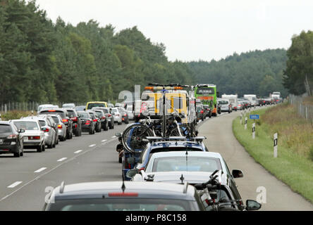 Neuruppin, Deutschland, Stau auf der A24 in Richtung Norden. Stockfoto