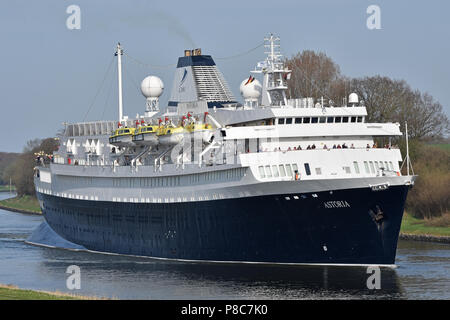 Weltweit älteste noch cruiseship Astoria im Nord-Ostsee-Kanal Stockfoto