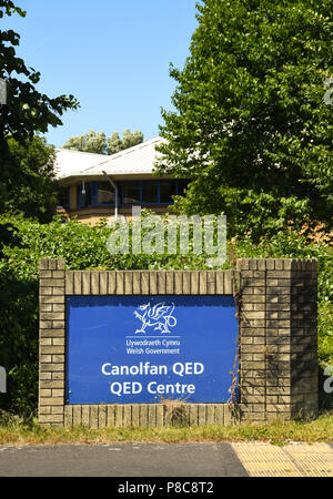 Signoutside der walisischen Regierung Büros an der QED-Center auf Treforest Industrial Estate in South Wales Stockfoto