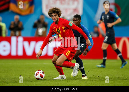 Balazs Fellaini von Belgien und Paul Pogba von Frankreich während der 2018 FIFA World Cup Semi Final Match zwischen Frankreich und Belgien bei Saint Petersburg Stadion am 10. Juli 2018 in Sankt Petersburg, Russland. (Foto von Daniel Chesterton/phcimages.com) Stockfoto