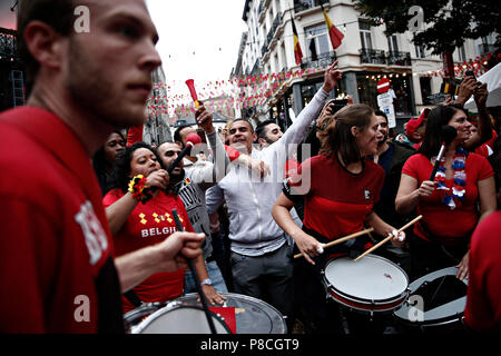 Brüssel, Belgien. 10. Juli 2018. Die belgischen Fans sehen das Russland 2018 WM-Halbfinale Fußball-Länderspiel zwischen Frankreich und Belgien. Stockfoto