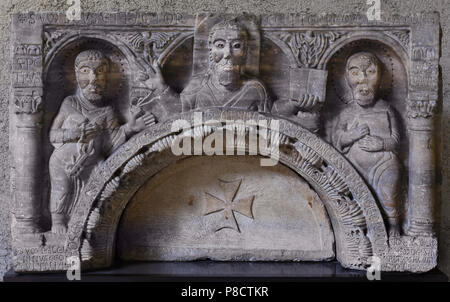 Pelegrinus - Peregrinus, Lieferung des Gesetzes (Christus zwischen heiligen Peter und Paul), erste Hälfte des 12. Jahrhunderts, Marmor Italien Italienisch Stockfoto