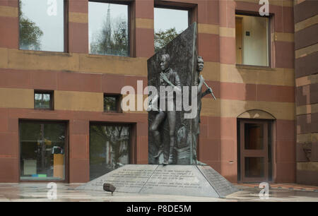 Amistad Skulptur in der Innenstadt von New Haven CT Stockfoto