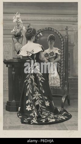 Élisabeth, Gräfin Greffulhe (1860-1952), geborene de Riquet de Caraman-Chimay. Museum: Palais Galliera, Musée de la Mode de la Ville de Paris. Stockfoto