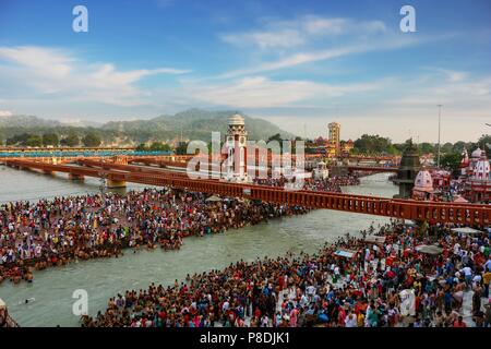 Har-ki-Pauri ist eine berühmte Ghat an den Ufern des Ganges in Haridwar, Indien Stockfoto