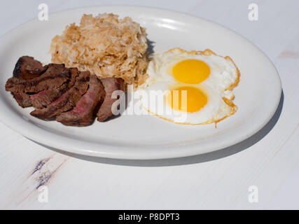 Steak und Eiern Stockfoto