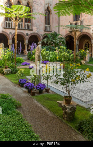 Atrium der Fenway Hof, Garten im Innenhof, Isabella Stewart Gardner Museum, Boston, Mass, Massachusetts, North America, US, USA Stockfoto