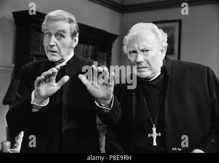 Himmel oben (1963) Cecil Parker, George Woodbridge, Datum: 1963 Stockfoto