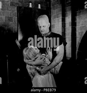 Der Horror von Frankenstein (1970) Veronica Carlson, David Prowse Datum: 1970 Stockfoto