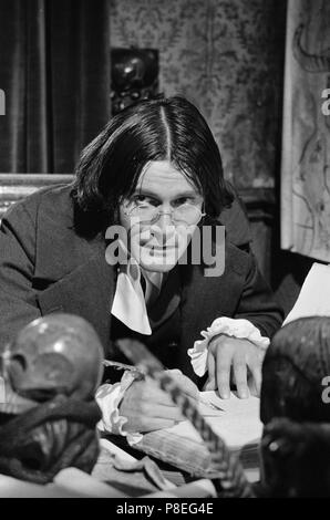 Lust für ein Vampir (1971) Ralph Bates, Datum: 1971 Stockfoto