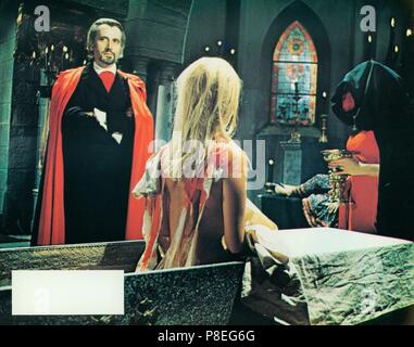 Lust für ein Vampir (1971) Mike Raven, Yutte Stensgaard, Datum: 1971 Stockfoto