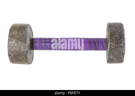 Vintage hausgemachte Hantel Guss in der Leitung mit violetter Griff auf weißem Hintergrund isolieren. Stockfoto