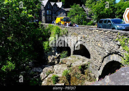 Pont-Y-Paar Brücke über Afon Llugwy River, Betws-y-Coed, North Wales UK Stockfoto