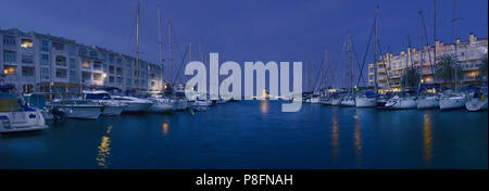 Wachturm am Almerimar Hafen an der Costa del Almeria in Spanien Stockfoto