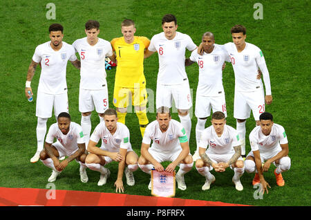 England's (wieder von links nach rechts), Kyle Walker, John Steine, Jordanien Pickford, Harry Maguire, Ashley Young, Dele und Alli (vorne links ro rechts) Raheem Sterling, Jordanien Henderson, Harry Kane, Kieran Trippier und Jesse Lingard posieren für ein Foto vor der Fußball-WM, Semi Finale von der Luzhniki Stadion, Moskau. Stockfoto