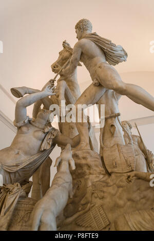 Farnese Stier Statue, Sammlung Farnese, Archäologisches Museum, Neapel, Italien Stockfoto