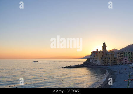 Camogli, Sonnenuntergang am Meer - Ligurien - Italien Stockfoto