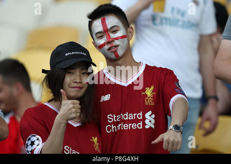 Kiew, Ukraine - 26. MAI 2018: Ost Asiatischen Fans von Liverpool. Finale der UEFA Champions League Real Madrid - Liverpool. Olympischen NSC Stadion. Stockfoto