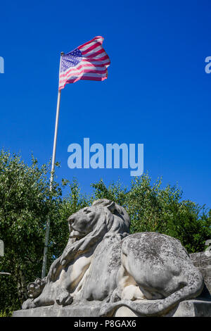 Aus Stein Statue eines Löwen, Collonges-au-Mont d'Or, Frankreich Stockfoto