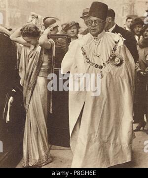 "S.h. Der Prinz Aga Khan und der Begum Aga Khan", 12. Mai 1937. Von Krönung Souvenir Buch 1937, Bearbeitet von Gordon Beckles. [Daily Express, London, Stockfoto