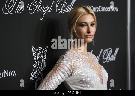 Modell Hailey Baldwin besucht 2014 Engel Kugel an Cipriani Wall Street am 20. Oktober 2014 in New York City. Stockfoto