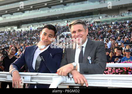 Hongkong, China, Porträt des Schauspielers Eddie Peng (links) und Juan-Carlos Capelli Stockfoto