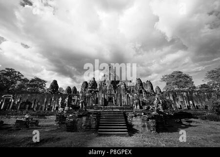 Der Bayon, Angkor Thom, die grösste Stadt der Khmer, der je gebaut wurde, war der Tempel von Jayavarman VII und ist ein Teil der Angkor Wat - Siem R Stockfoto