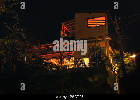 Haus in Yugawara im japanischen Stil in der Nähe von Hakone, Japan Stockfoto