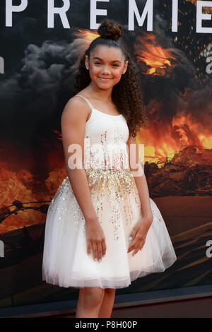 New York, USA. 10. Juli 2018. McKenna Roberts nimmt an der "Skyscraper" New York Premiere bei AMC Loews Lincoln Square am 10. Juli 2018 in New York City. Credit: Erik Pendzich/Alamy leben Nachrichten Stockfoto