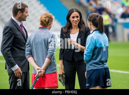 Dublin, Irland. 11. Juli 2018. Prinz Harry und Meghan, der Herzog und die Herzogin von Sussex besuchen Sie Croke Park in Dublin am 11. Juli 2018, der Heimat von Irlands größten sportlichen Organisation: der Gaelic Athletic Association, auf der letzten der 2 Tage Besuch in Dublin Foto: Albert Nieboer/Niederlande/Point de Vue | Quelle: dpa/Alamy leben Nachrichten Stockfoto