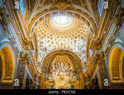 Die Kuppel der Kirche von Saint Louis die Franzosen in Rom, Italien. Stockfoto