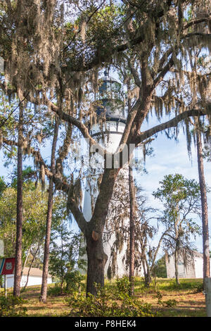 Der Leuchtturm Amelia Island Light ist ein Leuchtturm am nördlichen Ende der Insel Amelia an der Mündung des St. Mary's River. Es wurde 1838 erbaut. Stockfoto