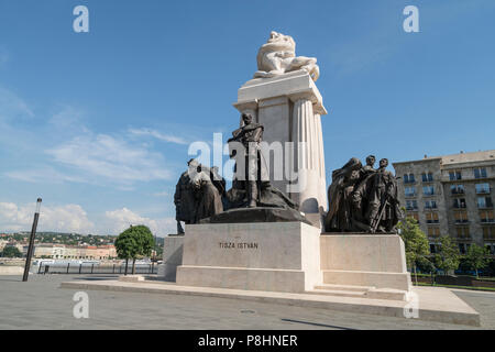 Ansicht des Denkmals in Kossuth tér in Budapest, Ungarn Stockfoto