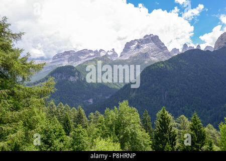 Blick auf die Brenta Gruppe Bergen in den Dolomiten in Italien Stockfoto