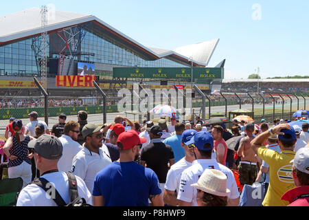 Allgemeine Aufnahme Zuschauer, beim britischen Grand Prix, Silverstone, Towcester, Northamptonshire, England, Großbritannien Stockfoto