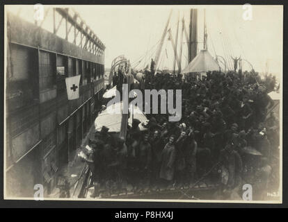 803Rd Pionier Infanterie Bataillon auf die U.S.S. Philippinische (truppentransporter) Hafen von Brest, Frankreich, 18. Juli, 1919). 32 Stockfoto