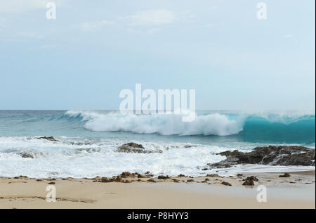 Strand Szene an Keawaula Strand, nördlich von Makaha. Keawaula Strand, Kaena Point State Park, Makaha, Insel Oahu, Hawaii, USA. Stockfoto