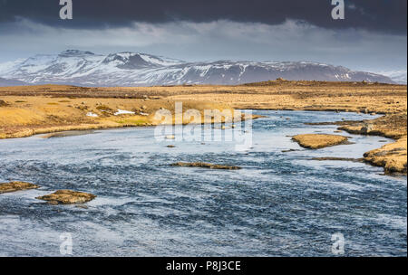 Island Fluss Natur Landschaft, (Baejarfell Berg) Stockfoto