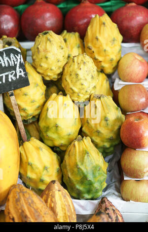 Exotische Früchte an Surquillo Mercado de Lima, Surquillo Markt Stockfoto