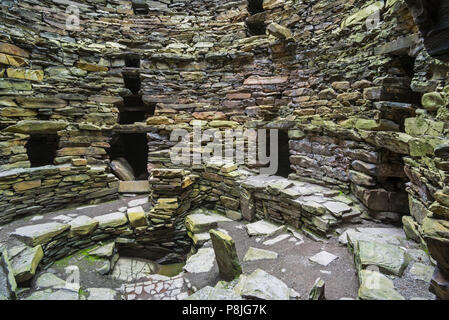 Innenraum der Mousa Broch, höchste Eisenzeit broch und eine der am besten erhaltenen prähistorischen Bauten, Shetlandinseln, Schottland, Großbritannien Stockfoto